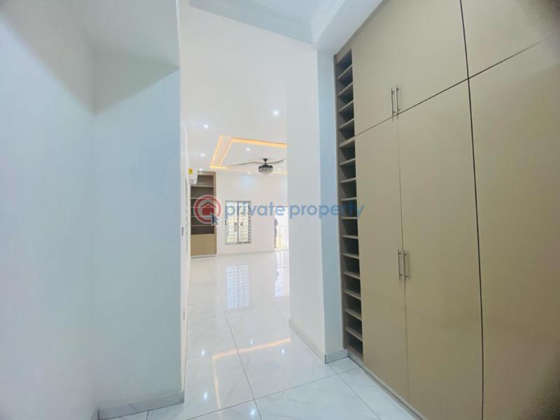 5 bedroom House For Sale Lakeside Estates. Adenta Municipal Accra - 6