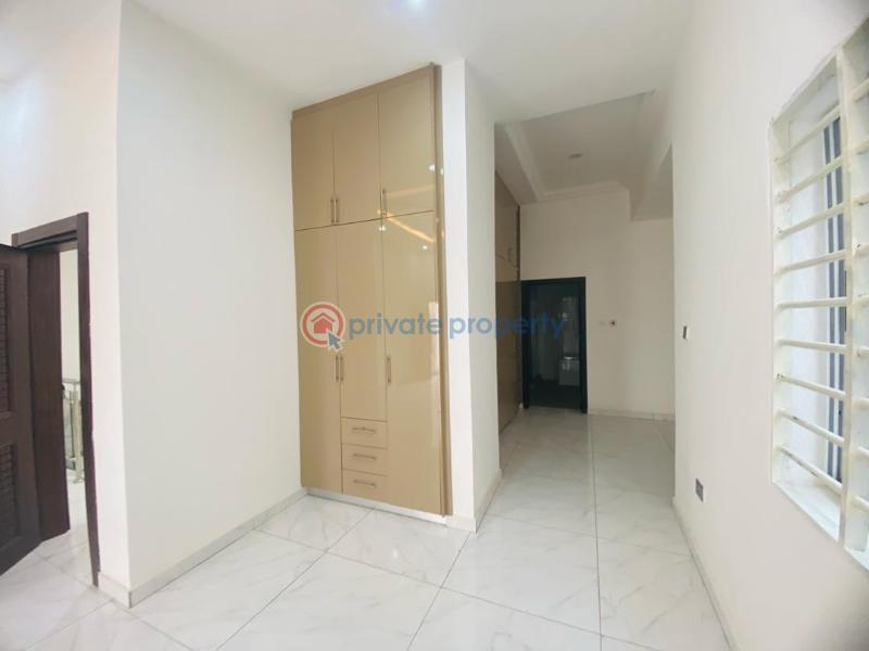 5 bedroom House For Sale Lakeside Estates. Adenta Municipal Accra - 4