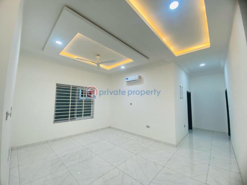 5 bedroom House For Sale Lakeside Estates. Adenta Municipal Accra - 19