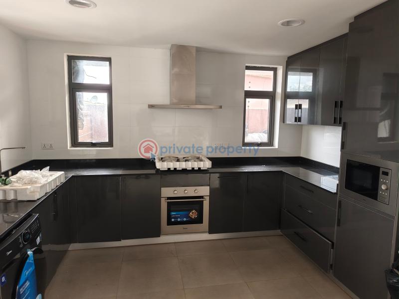 3 bedroom House For Rent South La Estate Opposite Labone Road Accra Metropolitan  - 8