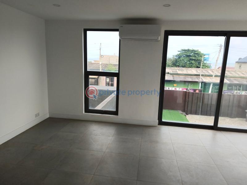 3 bedroom House For Rent South La Estate Opposite Labone Road Accra Metropolitan  - 11