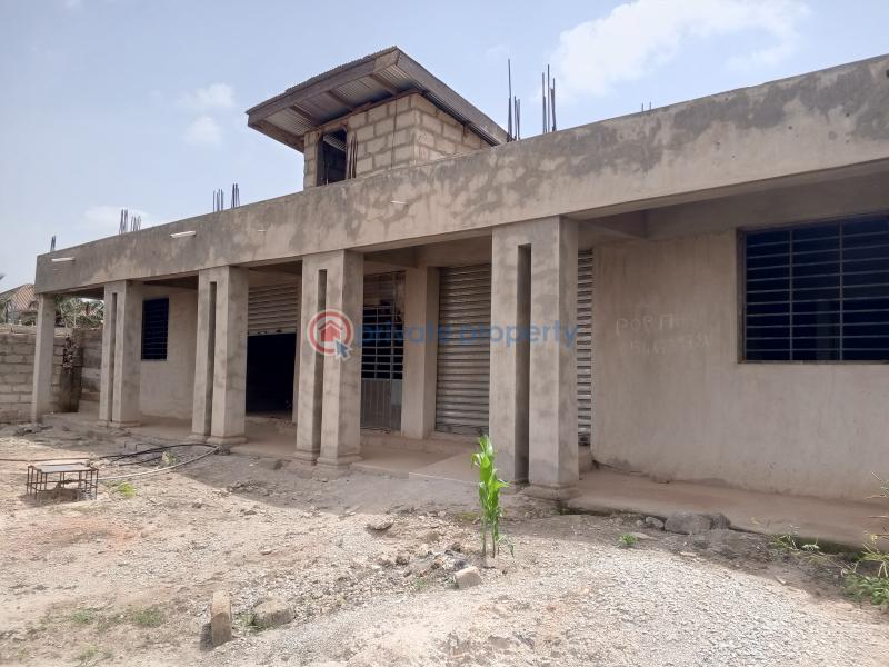 6 bedroom Apartment For Sale Ekyem /akokoamo Ejisu-Juaben Municipal Ashanti - 3
