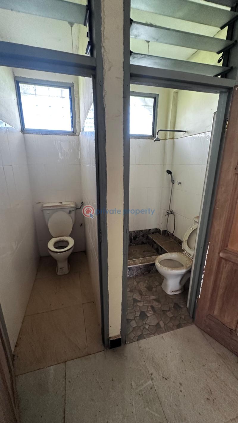 2 bedroom Mixed use Land For Sale Arthill Street Effutu Municipal Central Region - 12