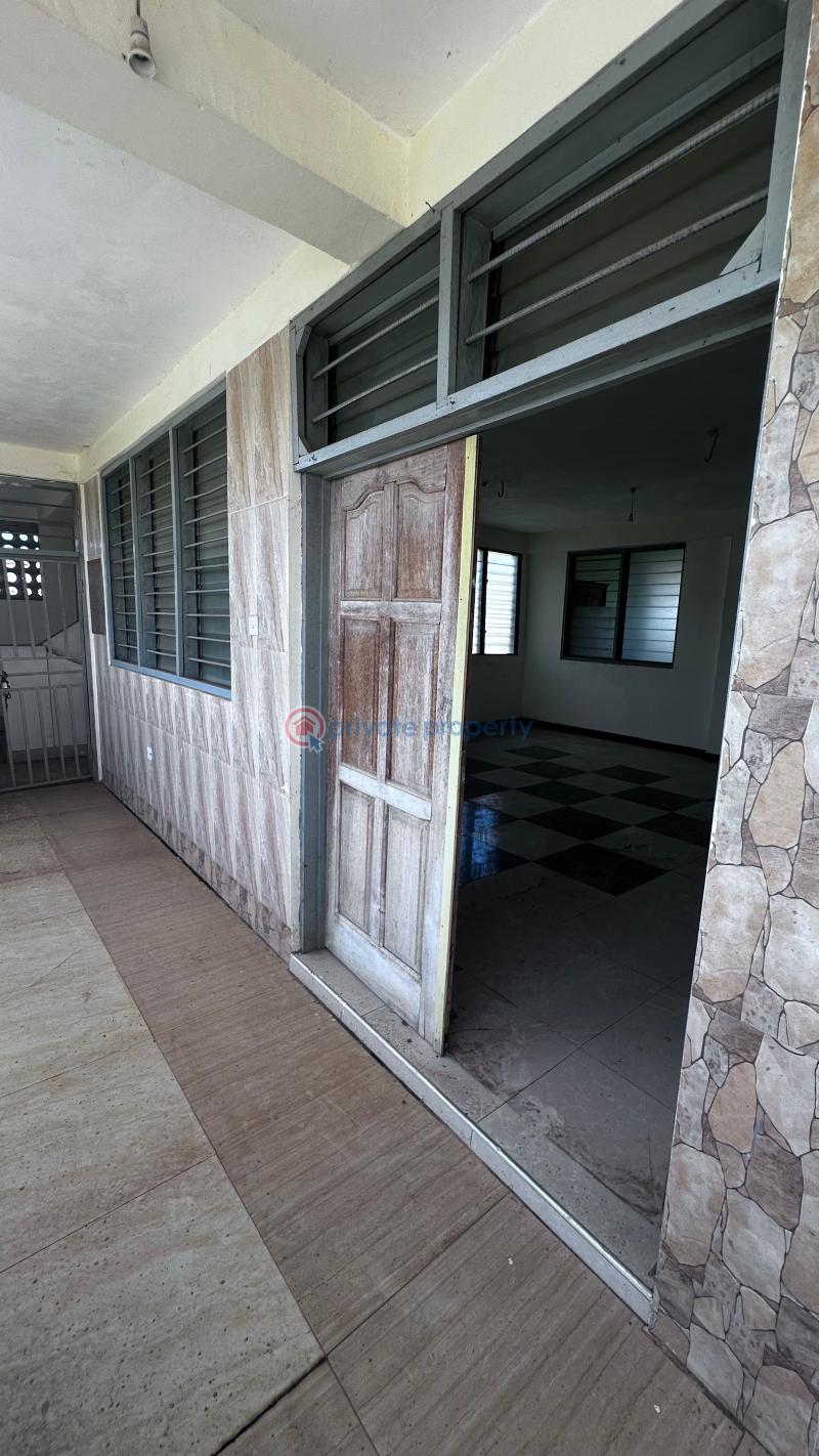2 bedroom Mixed use Land For Sale Arthill Street Effutu Municipal Central Region - 9