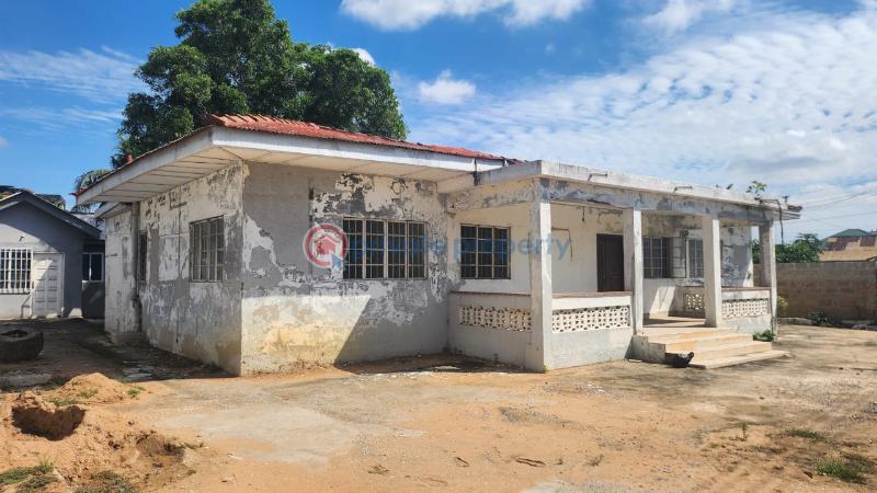 Land For Sale Osu Accra - 0
