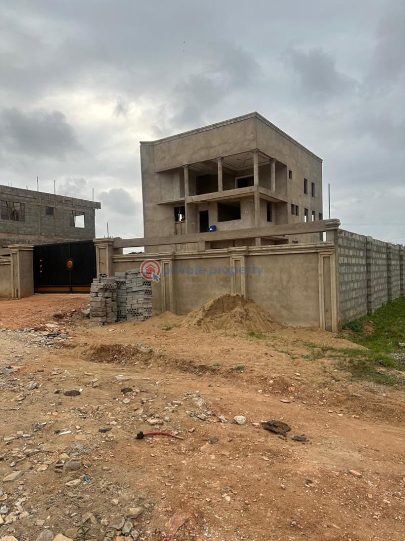 Land For Sale Methodist Junction. Dawhenya Ningo Prampram District Accra - 1