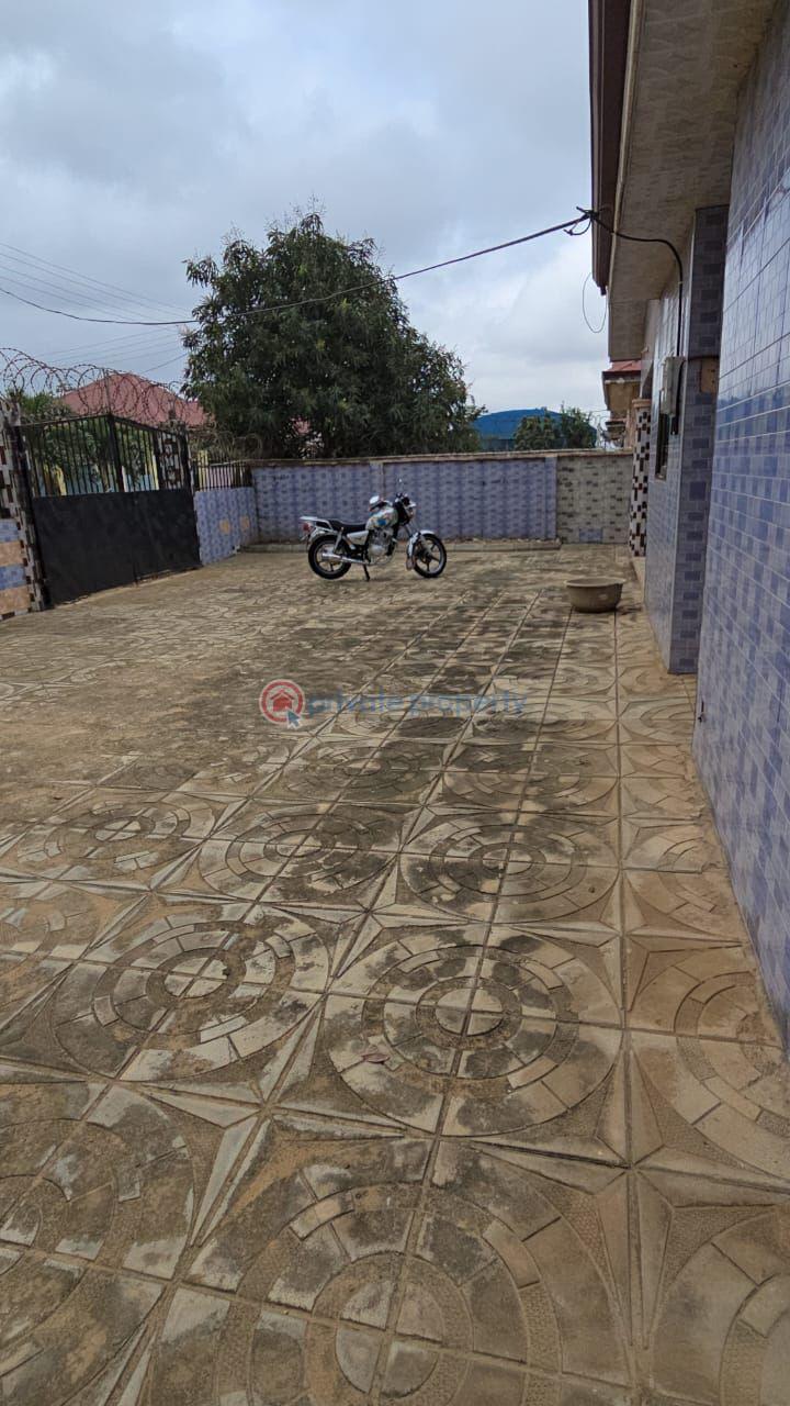 2 bedroom House For Sale Adom Estate Kasoa Awutu-Senya East Central Region - 2