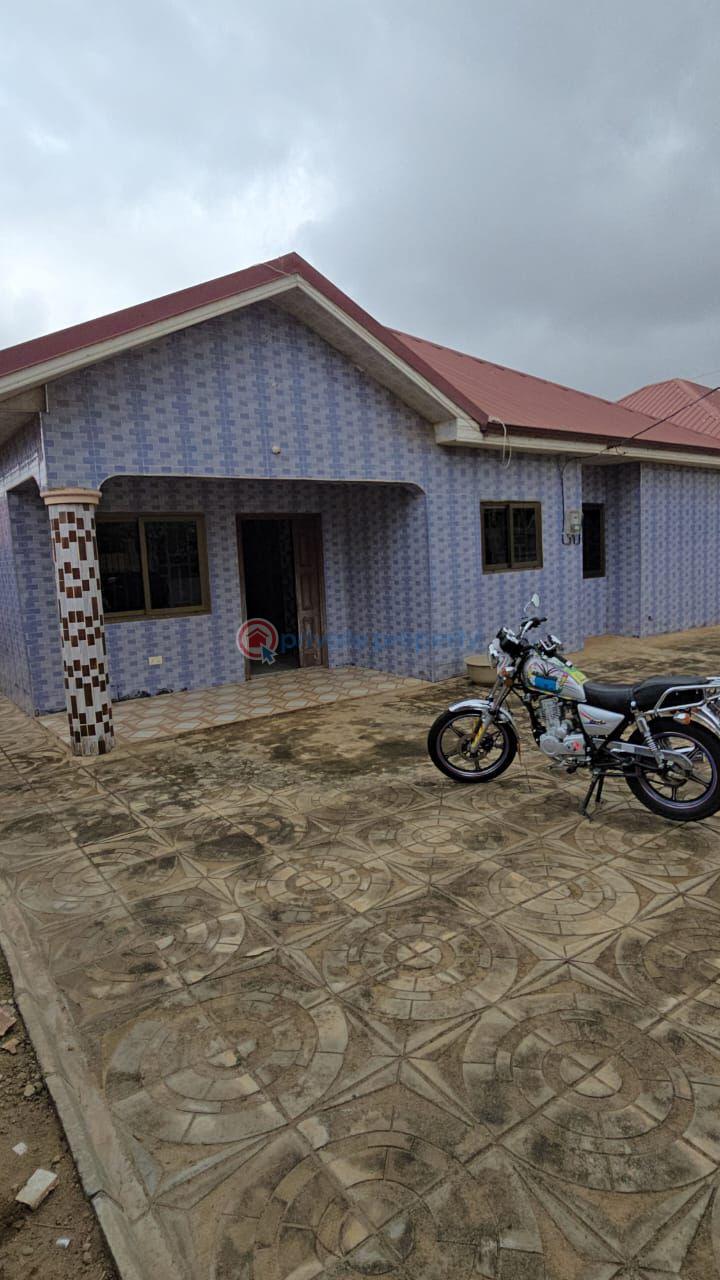 2 bedroom House For Sale Adom Estate Kasoa Awutu-Senya East Central Region - 0