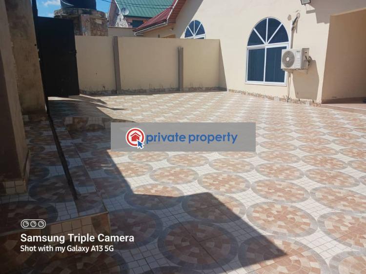 2 bedroom Semi detached Bungalow For Sale &nbsp;kwabenya Acp Accra Metropolitan  - 3