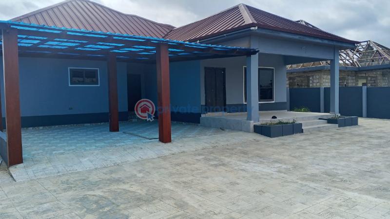 3 bedroom House For Sale Opeikuma Kasoa Awutu-Senya East Central Region - 0
