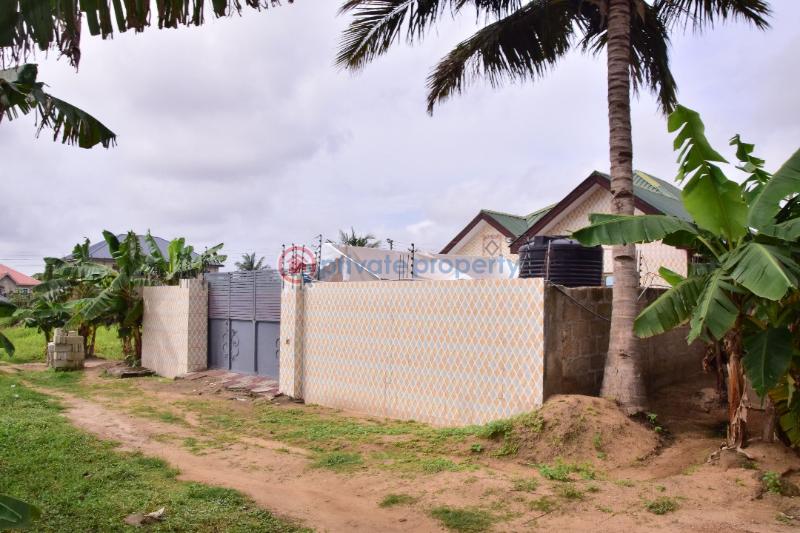 3 bedroom House For Sale Opeikuma Kasoa Awutu-Senya East Central Region - 5