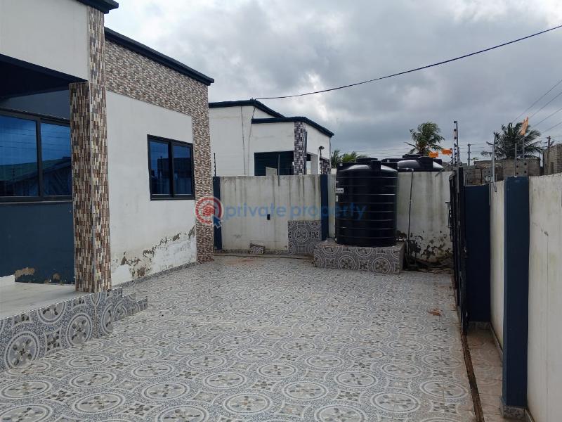 3 bedroom Detached Bungalow For Sale Kasoa Cp Gomoa East Central Region - 4