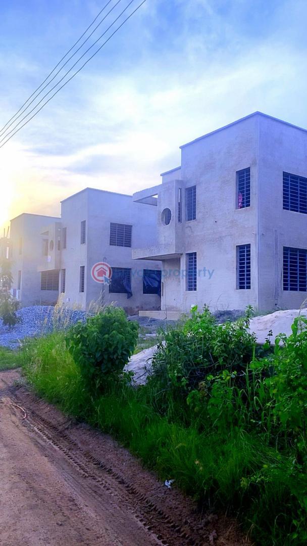 3 bedroom House For Sale Opeikuma Kasoa Awutu-Senya East Central Region - 4