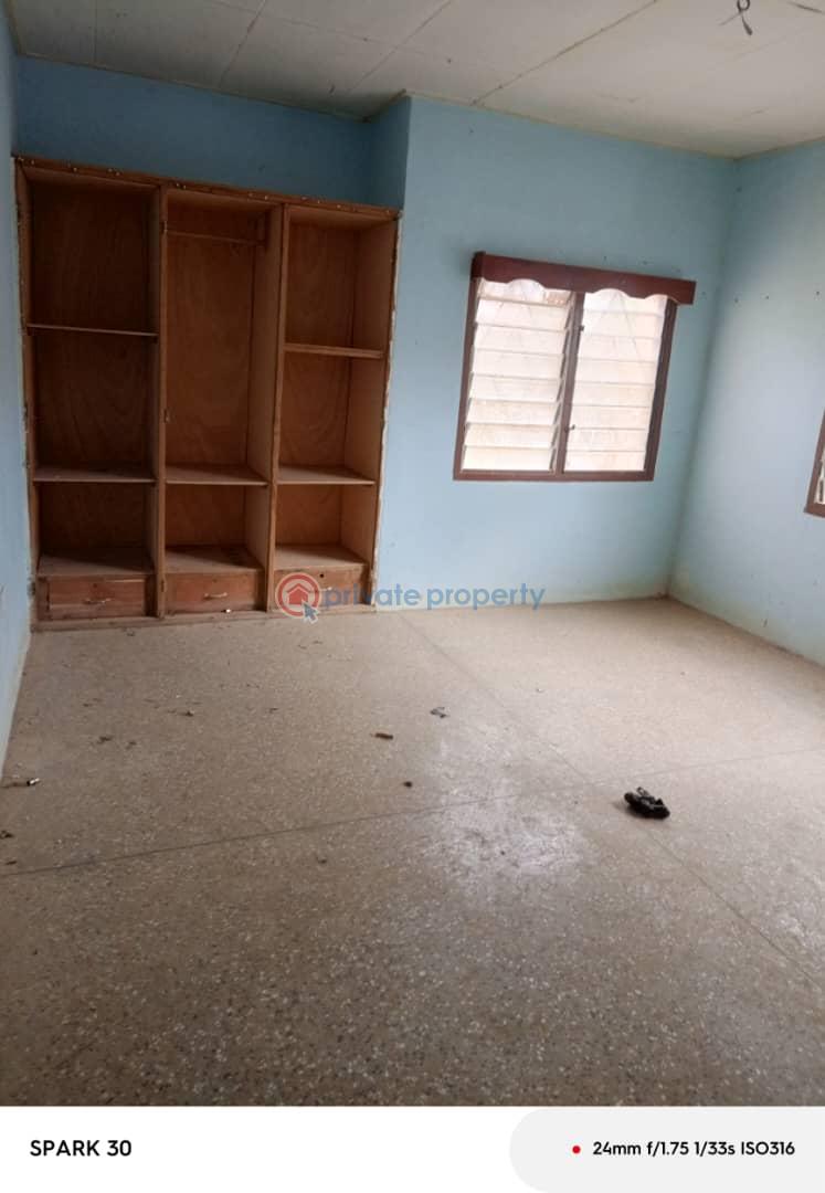 4 bedroom House For Sale Awoshie Deeper Life Church Area Ga West Municipal Accra - 2