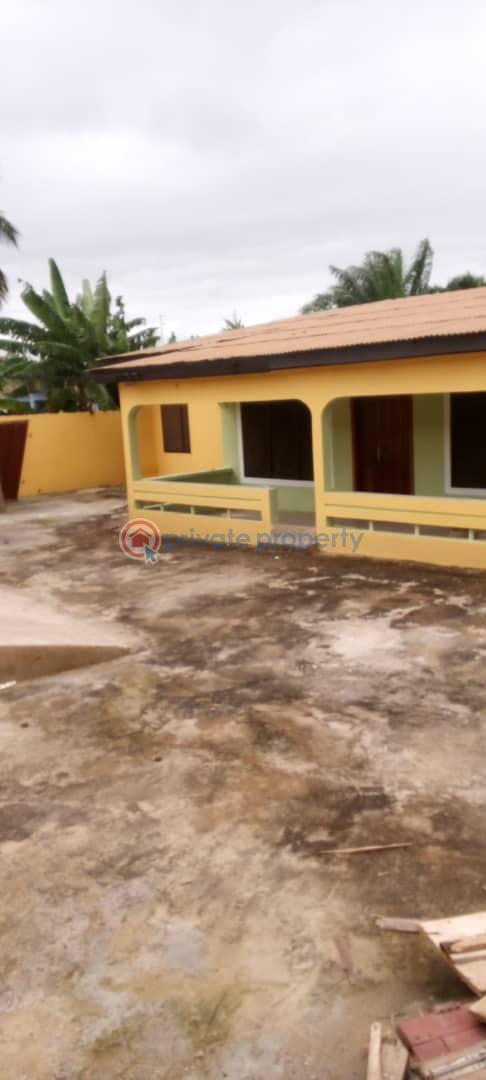 4 bedroom House For Sale Awoshie Deeper Life Church Area Ga West Municipal Accra - 12