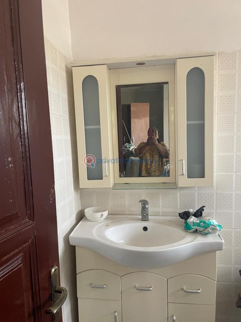 5 bedroom House For Sale Kakraba Kasoa Awutu-Senya East Central Region - 2