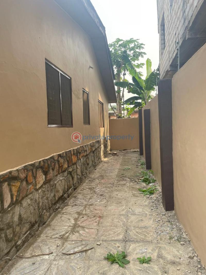 5 bedroom House For Sale Kakraba Kasoa Awutu-Senya East Central Region - 11