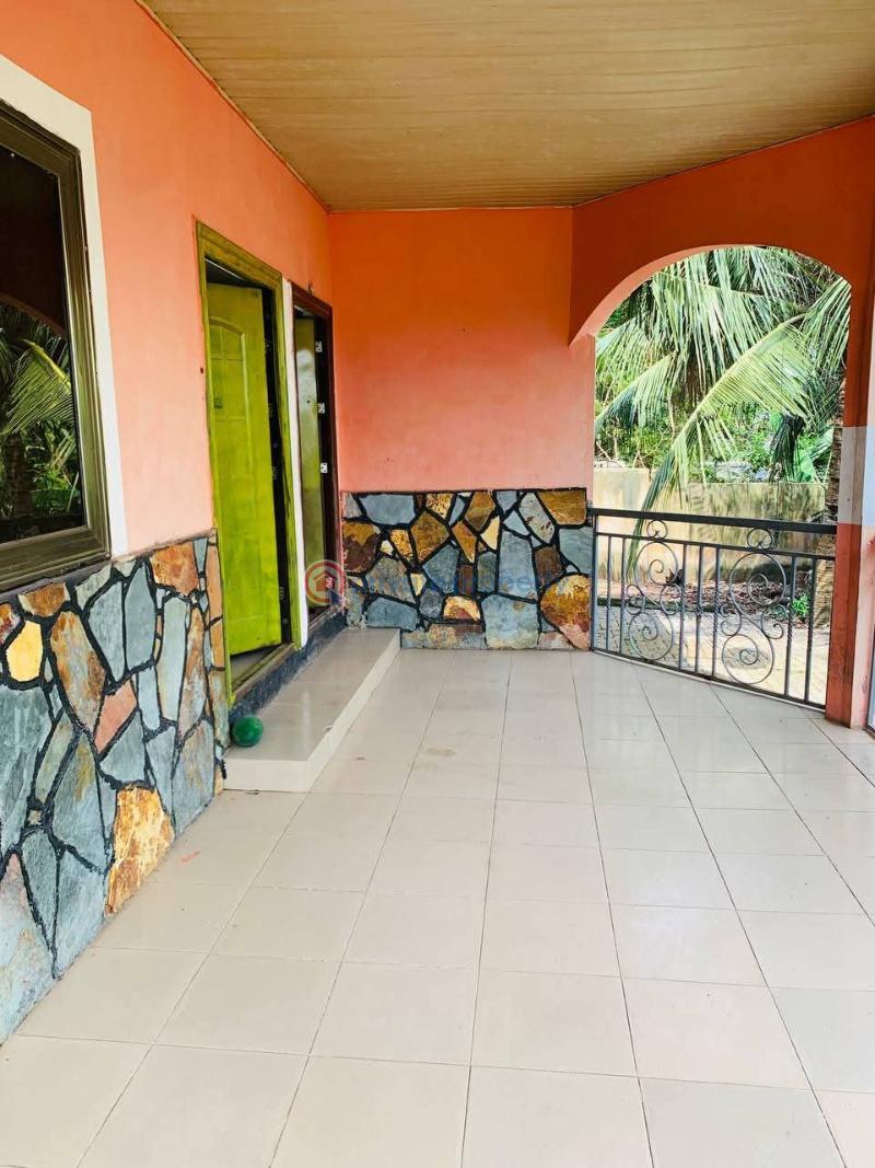 5 bedroom Detached Bungalow For Sale Boi Abokobi Ga East Municipal Accra - 2