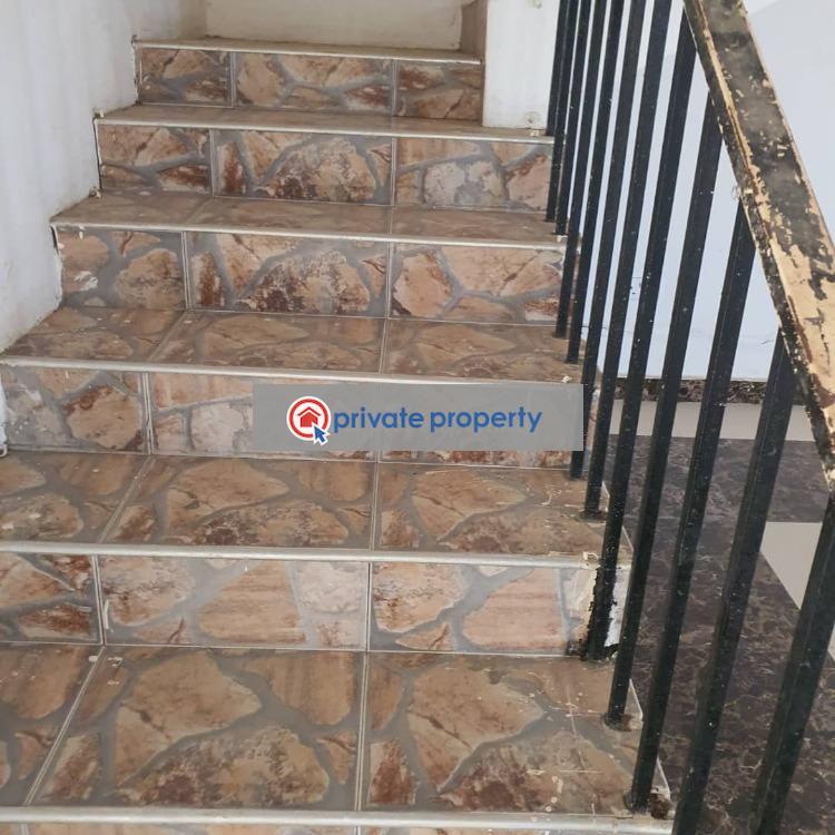 6 bedroom Detached Bungalow For Sale &nbsp;kasoa Police Station Accra Metropolitan  - 9