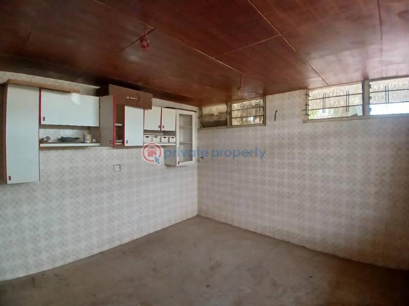 6 bedroom House For Sale South Odorkor Sakaman Accra Metropolitan  - 12
