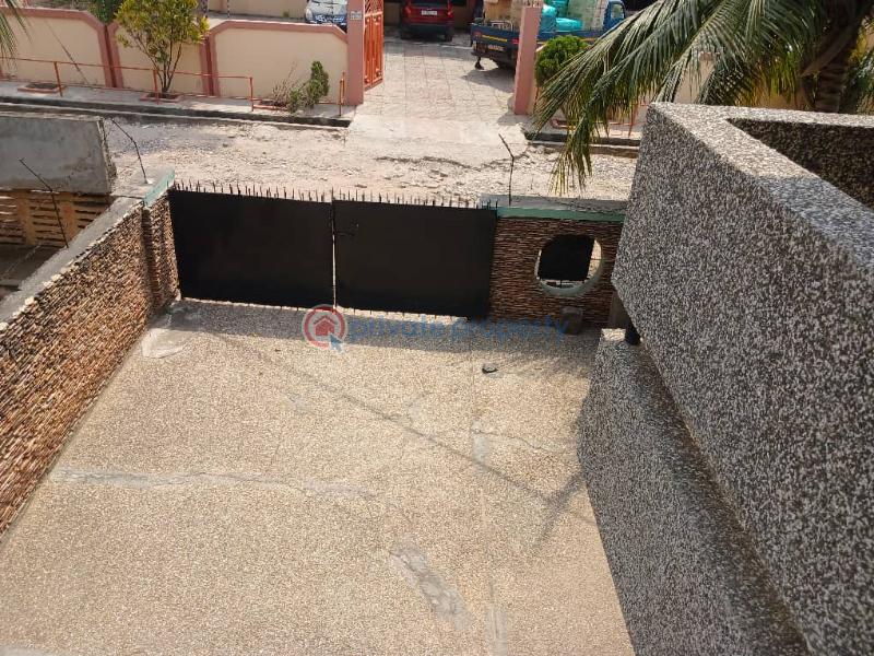 6 bedroom House For Sale South Odorkor Sakaman Accra Metropolitan  - 11