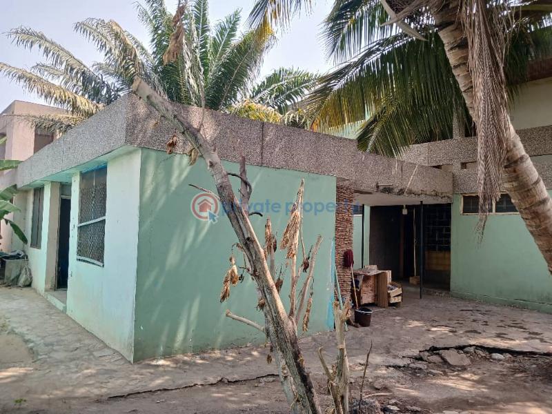 6 bedroom House For Sale South Odorkor Sakaman Accra Metropolitan  - 1