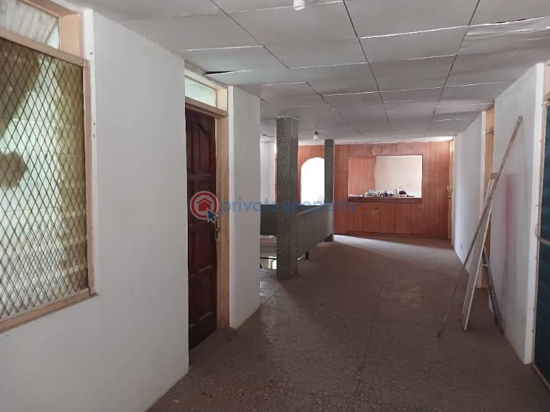 6 bedroom House For Sale South Odorkor Sakaman Accra Metropolitan  - 10