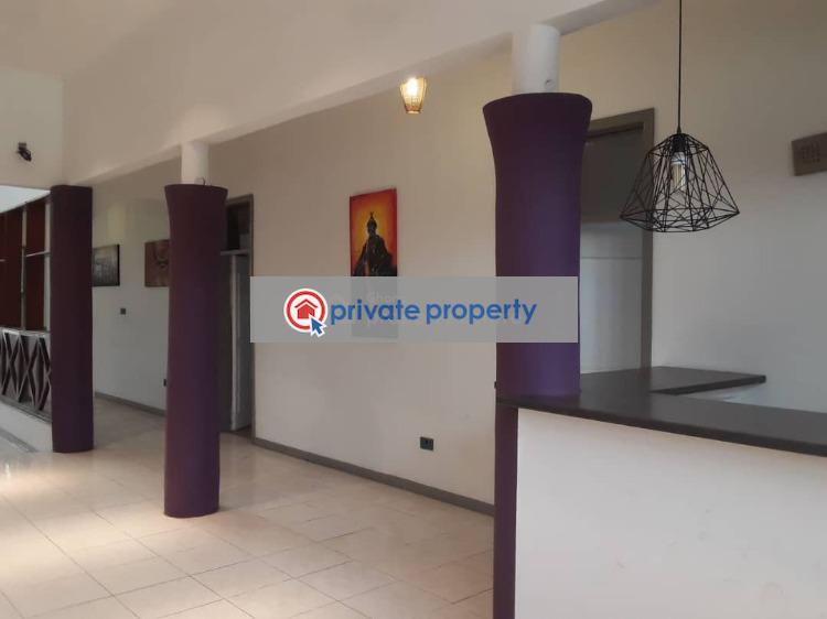 5 bedroom Detached Bungalow For Sale &nbsp;mataheko Yegola Hotel Accra Metropolitan  - 2