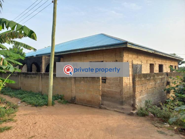 6 bedroom Detached Bungalow For Sale &nbsp;kasoa Ofaakor Accra Metropolitan  - 3