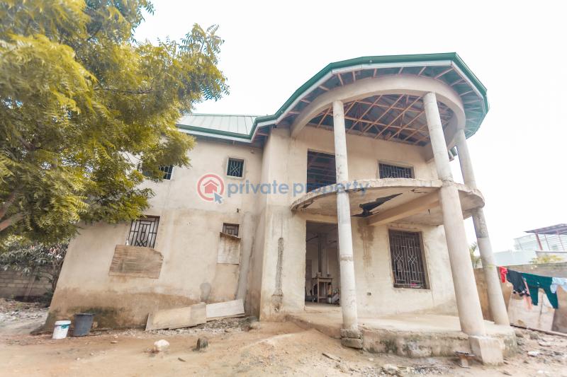 9 bedroom House For Sale Adjiringanor East Legon Accra - 14