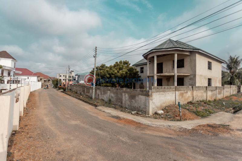 9 bedroom House For Sale Adjiringanor East Legon Accra - 3
