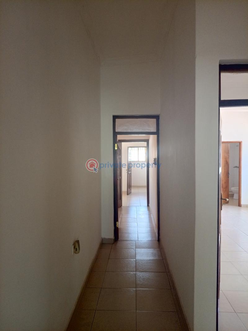 5 bedroom Detached Bungalow For Sale Cocoa Clinic Area North Kaneshie Accra - 14