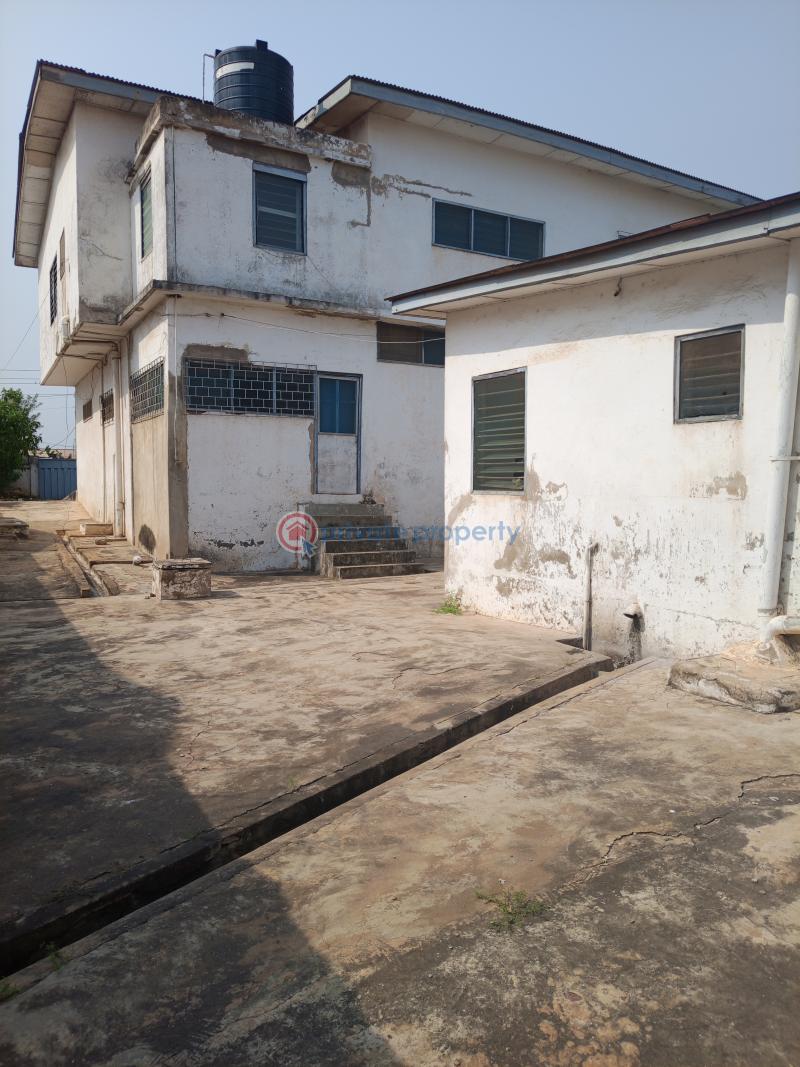 8 bedroom House For Sale Darkuman Christ Ebenezer Darkuman Accra - 8