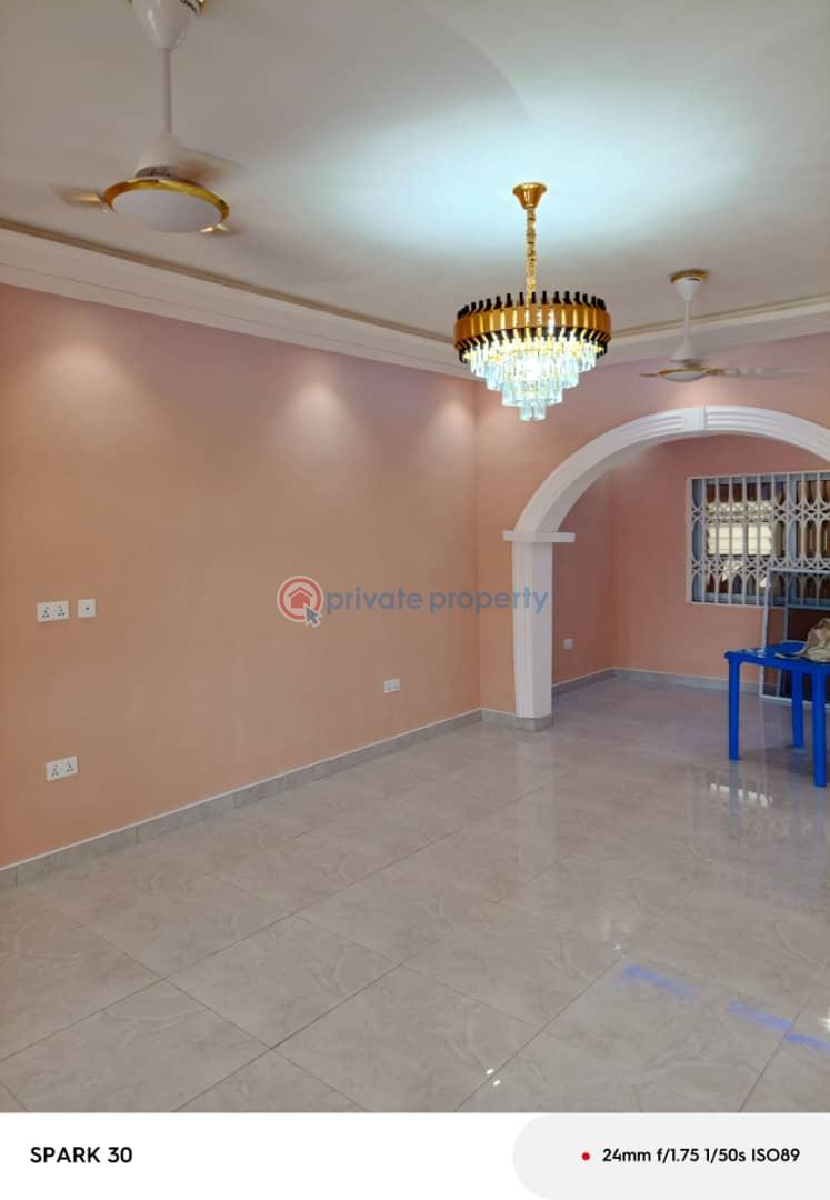 2 bedroom Commercial Property For Sale Kasoa Millennium City/jehovah Witness Nyanyano Awutu-Senya East Central Region - 1