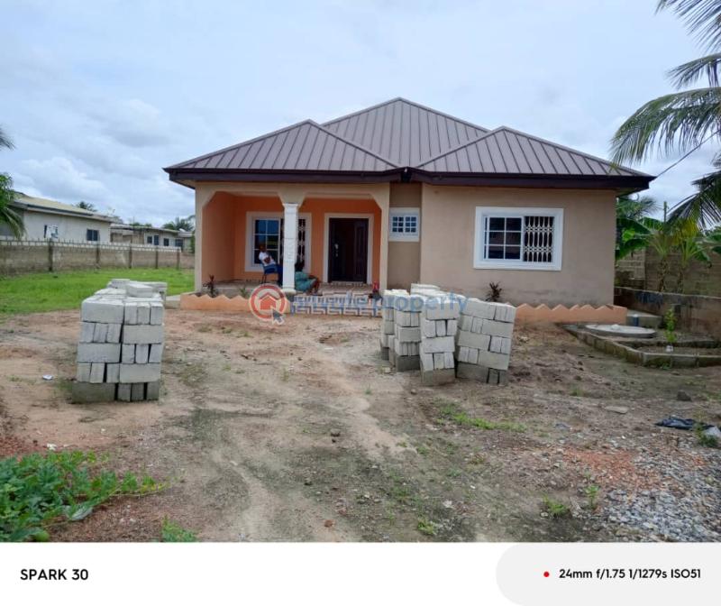 2 bedroom Commercial Property For Sale Kasoa Millennium City/jehovah Witness Nyanyano Awutu-Senya East Central Region - 0