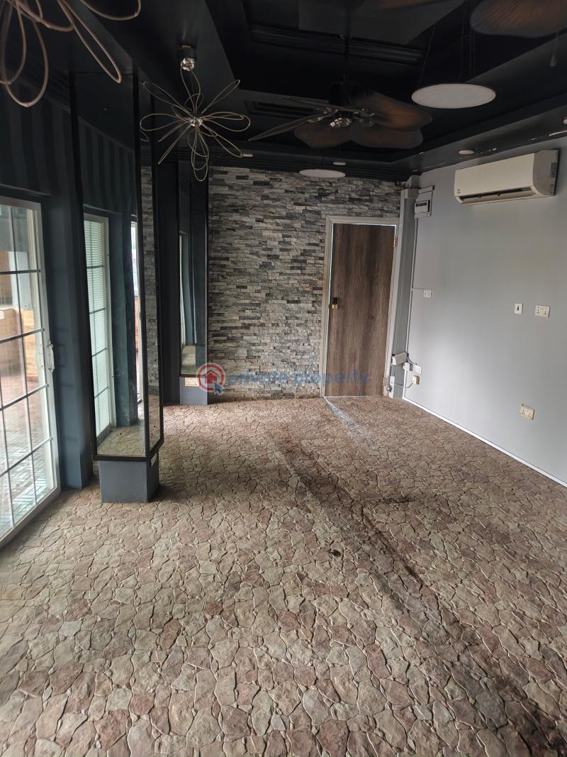 2 bedroom Restaurant / Bar For Rent Osu Accra Metropolitan  - 3