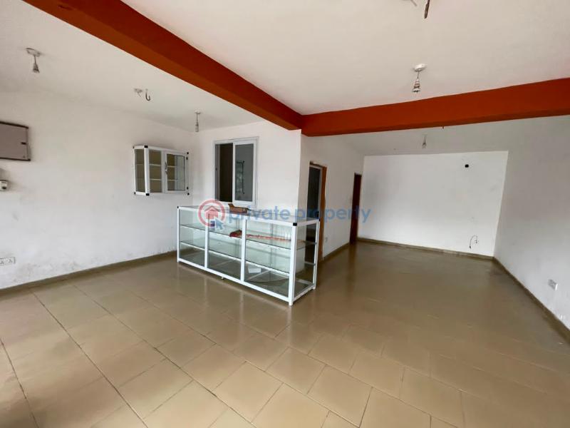 3 bedroom Shop For Rent Anyaa Awoshie Ga Central Municipal Accra - 5