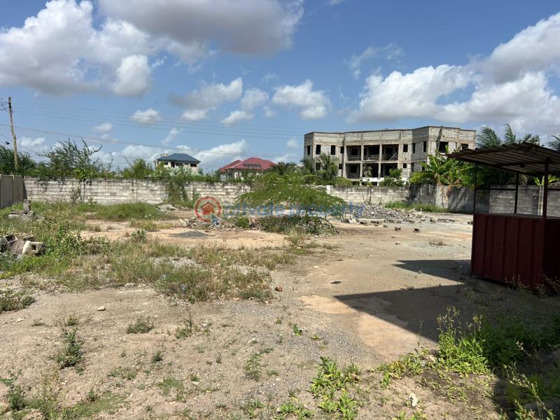 6 bedroom House For Rent Afienya Near Emefs Estate. Tema Accra - 2