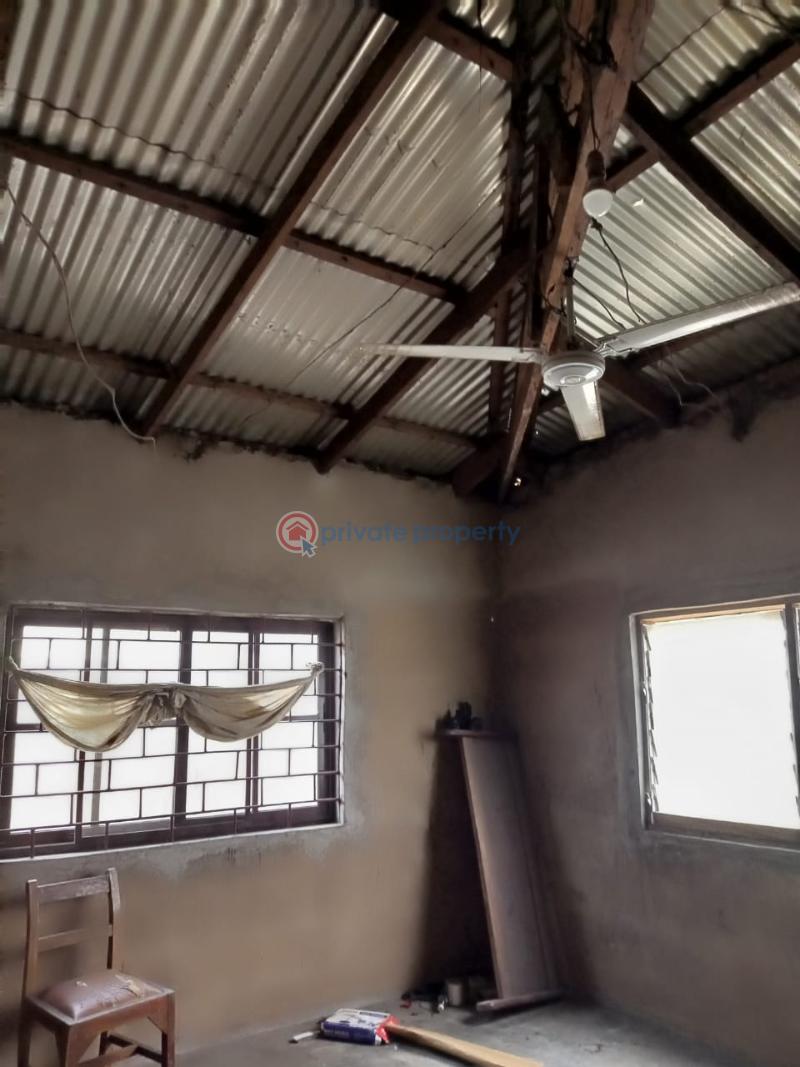 3 bedroom House For Sale Ablekuma Manhean Junction Accra Metropolitan  - 3