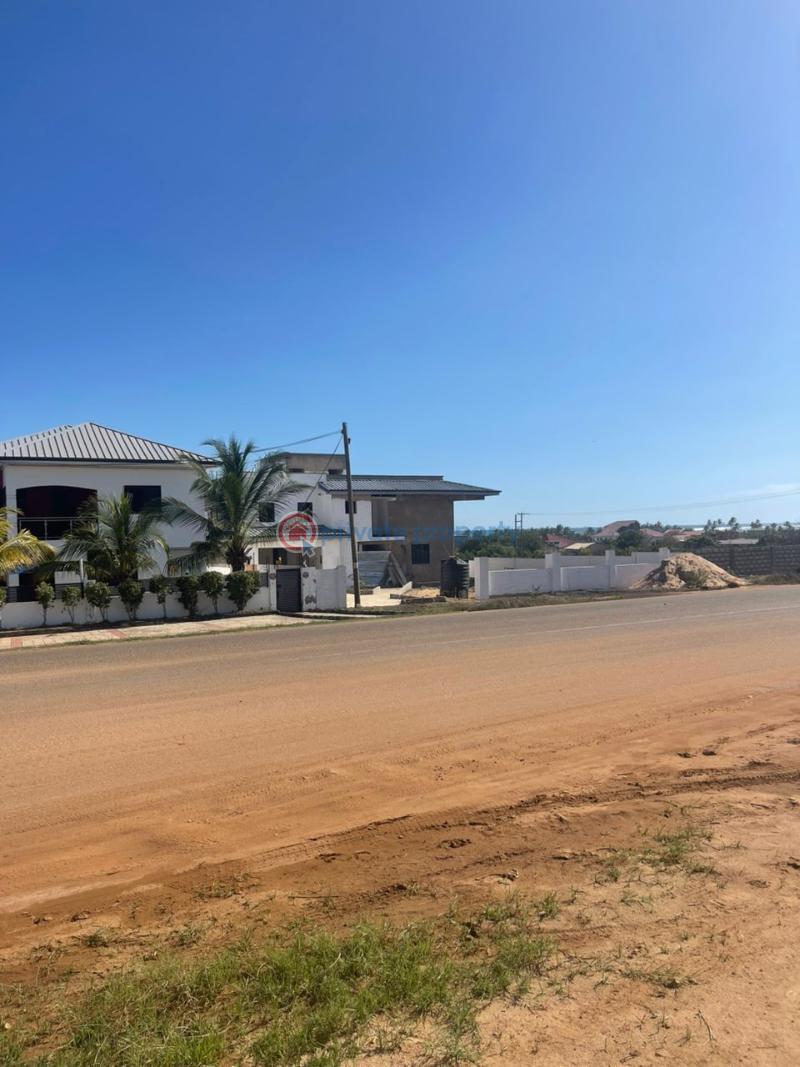 Land For Sale Beachroad Dawhenya Ningo Prampram District Accra - 2
