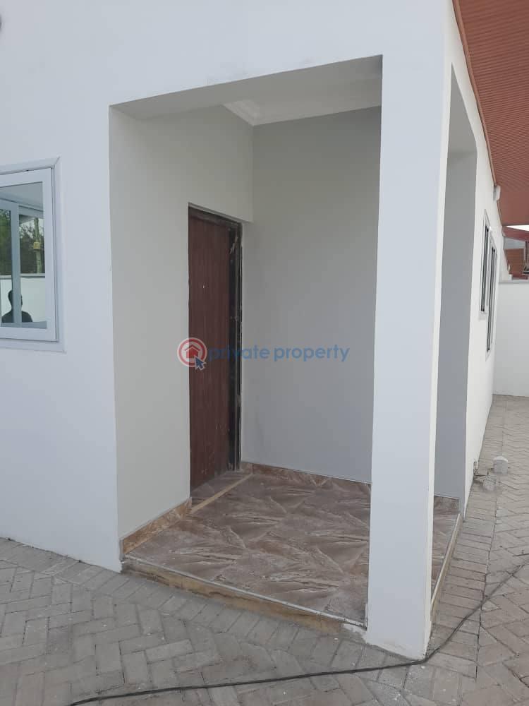3 bedroom Semi detached Duplex For Rent Roman Ridge Accra - 9