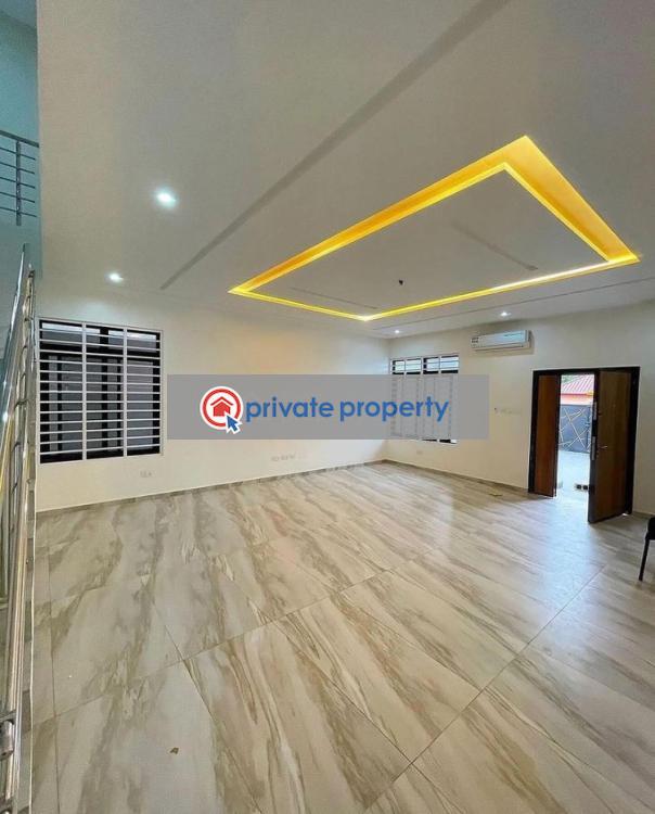 4 bedroom Semi detached Duplex For Sale &nbsp;adjiringanor East Legon Accra - 2