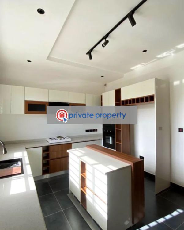 4 bedroom Semi detached Duplex For Sale &nbsp;oyarifa Adenta Municipal Accra - 8