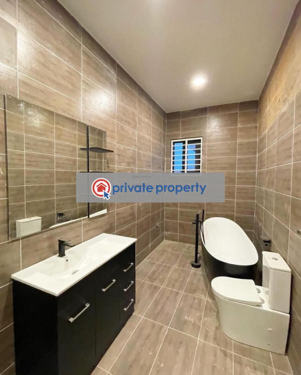 4 bedroom Semi detached Duplex For Sale &nbsp;oyarifa Adenta Municipal Accra - 14