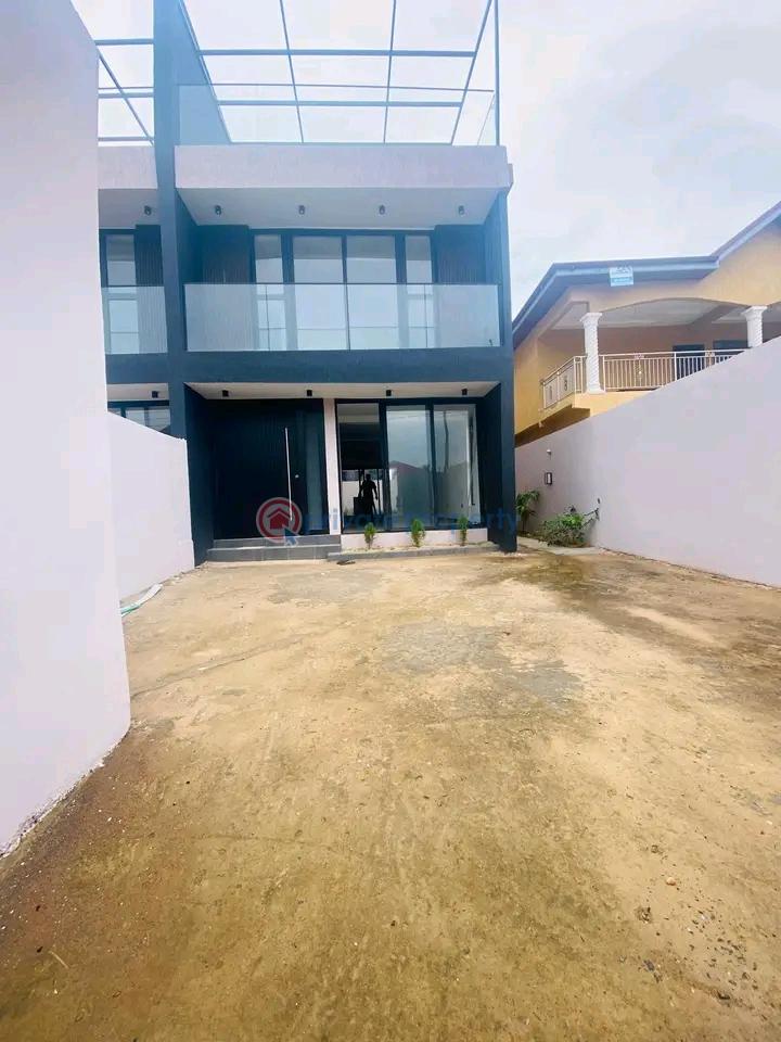4 bedroom Townhouse For Rent Tse Addo Accra - 0