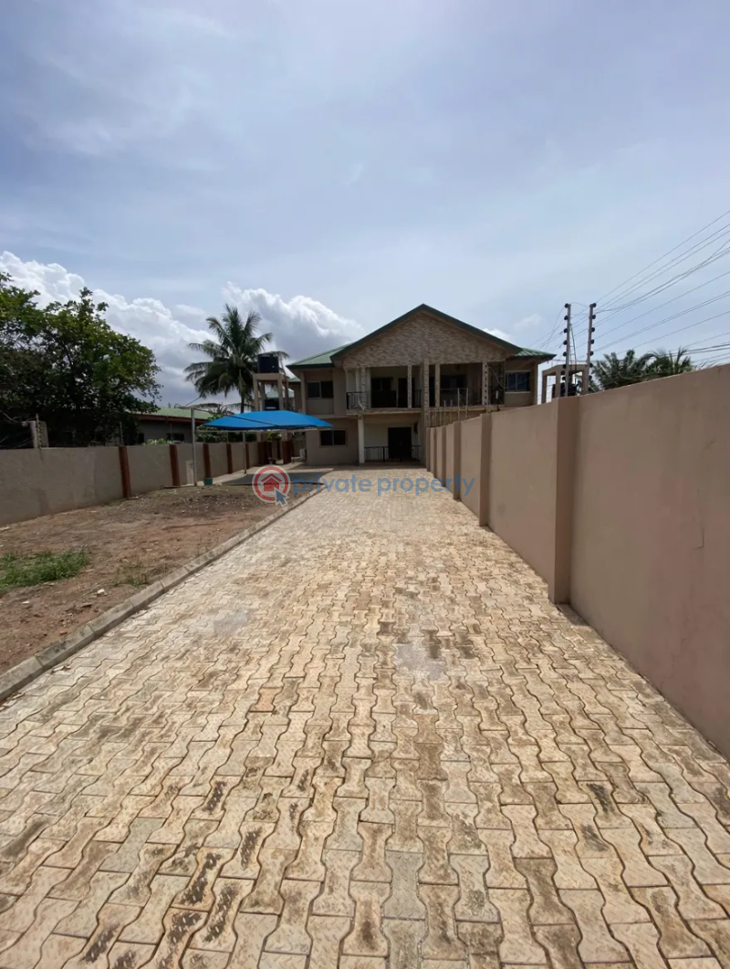 3 bedroom House For Rent Spintex Road Accra - 1