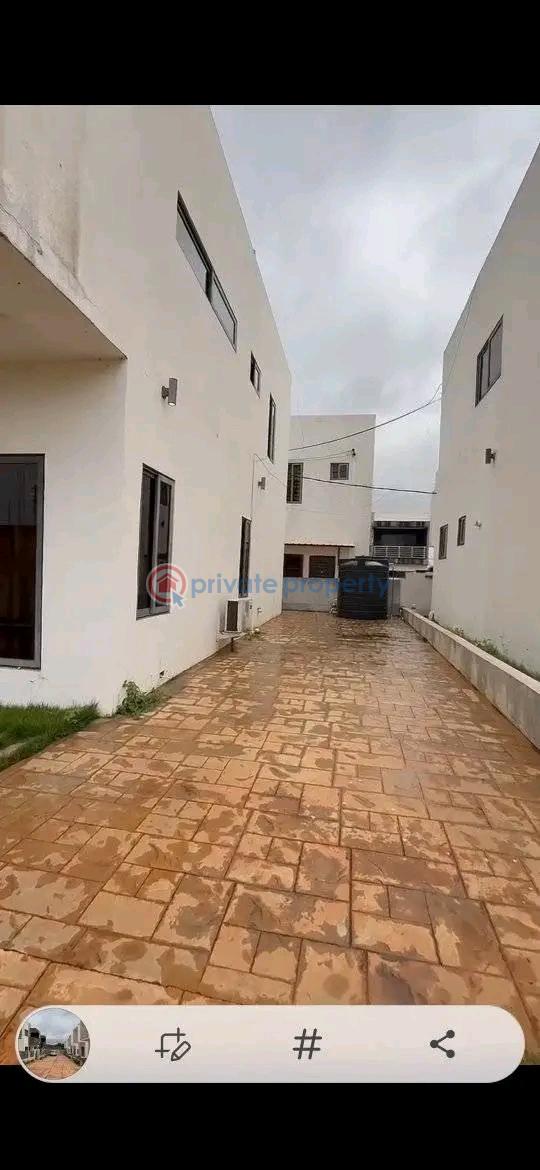 2 bedroom Townhouse For Sale North Legon Accra - 4