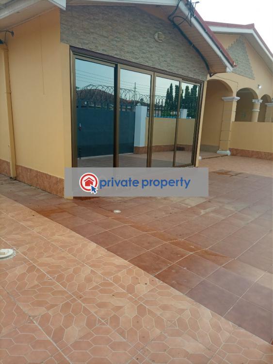 4 bedroom Semi detached Duplex For Sale &nbsp;pentecost Church Area Community 11 Tema Accra - 1