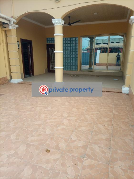 4 bedroom Semi detached Duplex For Sale &nbsp;pentecost Church Area Community 11 Tema Accra - 2