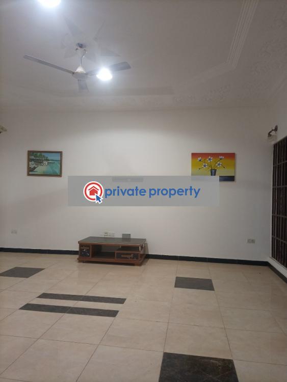 4 bedroom Semi detached Duplex For Sale &nbsp;pentecost Church Area Community 11 Tema Accra - 4